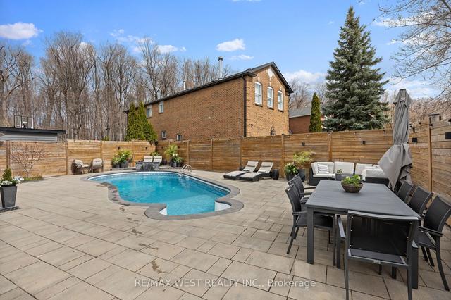 207 Greenock Dr, House detached with 3 bedrooms, 3 bathrooms and 4 parking in Vaughan ON | Image 30