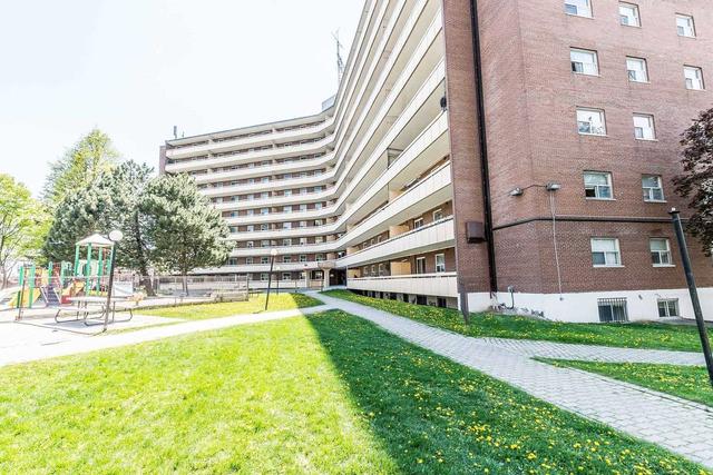606 - 3555 Derry Rd, Condo with 2 bedrooms, 1 bathrooms and 1 parking in Mississauga ON | Image 28