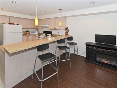 80a Coxwell Ave, Townhouse with 2 bedrooms, 2 bathrooms and 1 parking in Toronto ON | Image 7