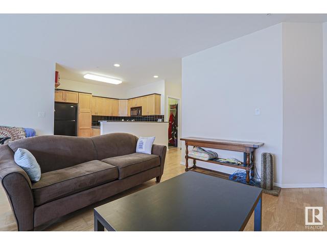 211 - 10033 110 St Nw, Condo with 2 bedrooms, 1 bathrooms and null parking in Edmonton AB | Image 9