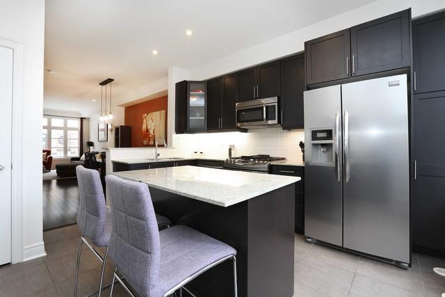110 - 1812 Burnhamthorpe Rd E, House attached with 3 bedrooms, 3 bathrooms and 2 parking in Mississauga ON | Image 37