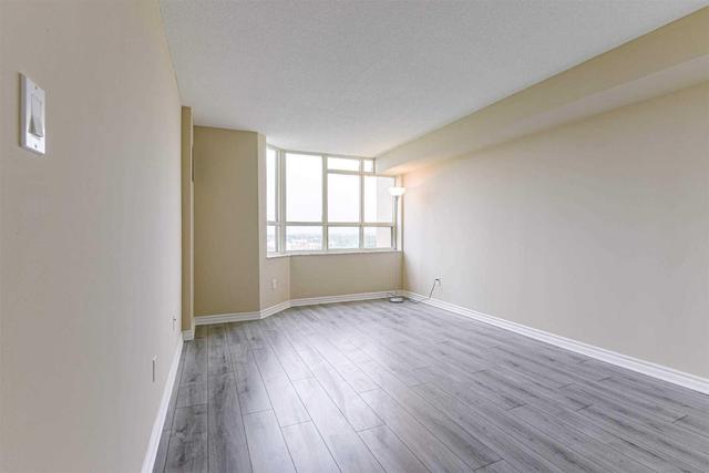 1403 - 30 Malta Ave, Condo with 3 bedrooms, 2 bathrooms and 1 parking in Brampton ON | Image 7