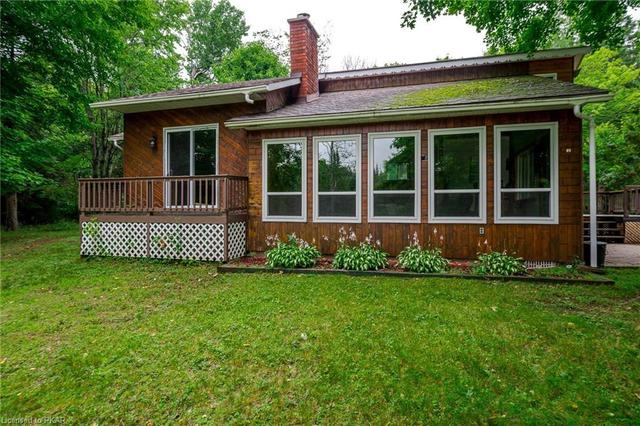 1165 County Rd 620, House detached with 2 bedrooms, 1 bathrooms and 12 parking in North Kawartha ON | Image 37