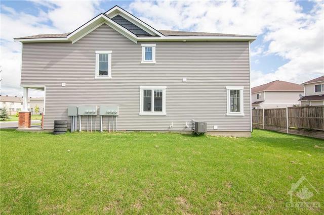 2162 Winsome Terrace, Townhouse with 4 bedrooms, 3 bathrooms and 3 parking in Ottawa ON | Image 23