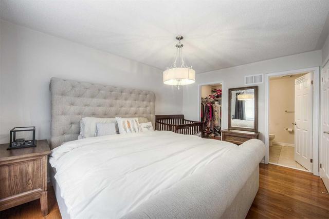 1061 Haxton Hts, House attached with 2 bedrooms, 2 bathrooms and 1 parking in Milton ON | Image 18
