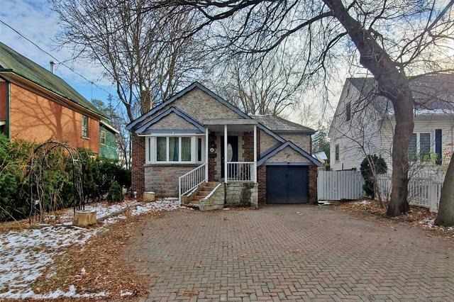 46 Centre St E, House detached with 3 bedrooms, 2 bathrooms and 4 parking in Richmond Hill ON | Card Image