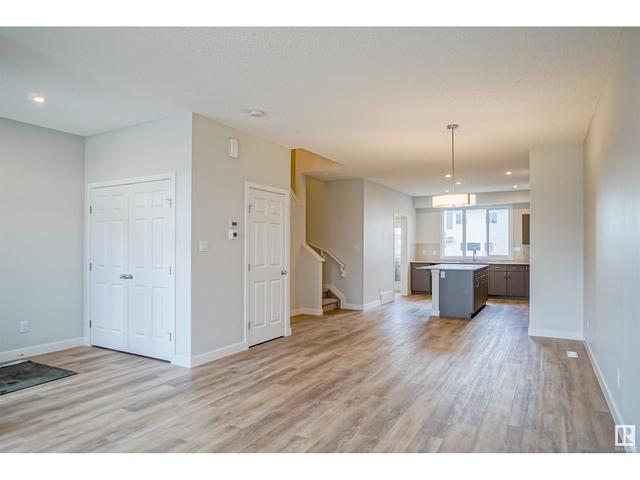 18010 70a St Nw, House detached with 3 bedrooms, 2 bathrooms and null parking in Edmonton AB | Image 4