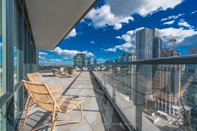 2905 - 32 Davenport Rd, Condo with 3 bedrooms, 3 bathrooms and 2 parking in Toronto ON | Image 27