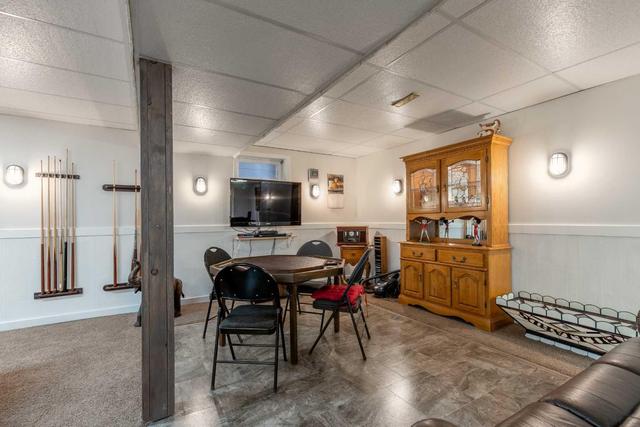 85 n 250 W, House detached with 5 bedrooms, 2 bathrooms and 4 parking in Raymond AB | Image 24
