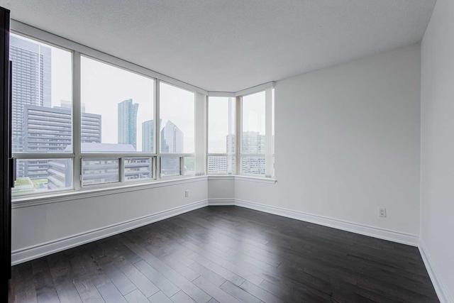 1611 - 30 Greenfield Ave, Condo with 2 bedrooms, 3 bathrooms and 1 parking in Toronto ON | Image 27