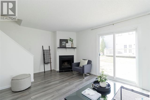 1303 - 145 Sandy Court, House attached with 3 bedrooms, 2 bathrooms and null parking in Saskatoon SK | Image 3