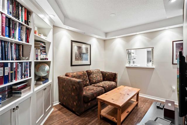 1802 - 131 Beecroft Rd, Condo with 1 bedrooms, 2 bathrooms and 1 parking in Toronto ON | Image 2