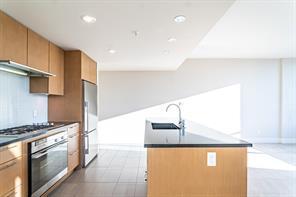 2802 - 1111 10 Street Sw, Condo with 2 bedrooms, 2 bathrooms and 1 parking in Calgary AB | Image 2