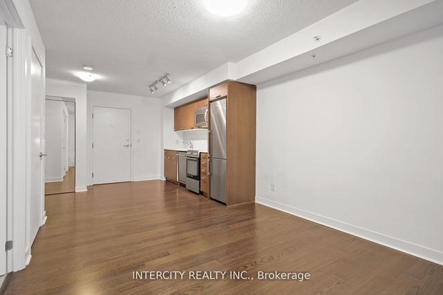 517 - 295 Adelaide St W, Condo with 1 bedrooms, 1 bathrooms and 0 parking in Toronto ON | Image 2