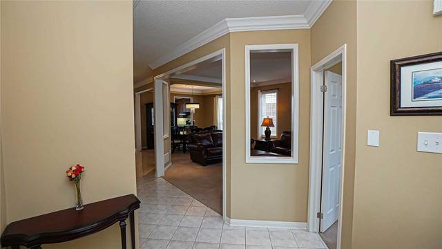 1238 Winter Cres, House detached with 4 bedrooms, 4 bathrooms and 4 parking in Milton ON | Image 23