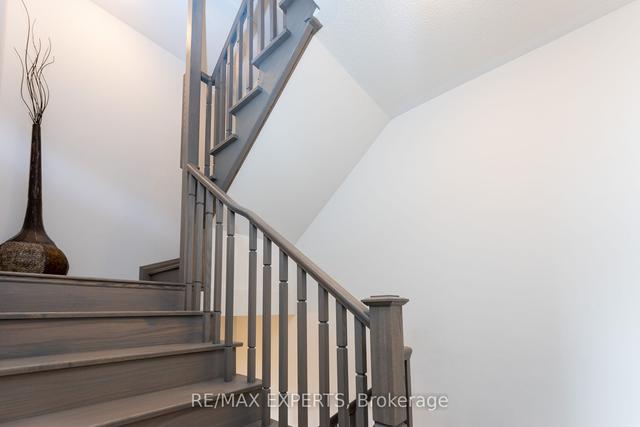 1 - 620 Rexdale Blvd, Townhouse with 3 bedrooms, 3 bathrooms and 1 parking in Toronto ON | Image 13