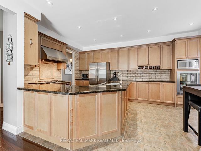 151 Bellini Ave, House detached with 4 bedrooms, 4 bathrooms and 6 parking in Vaughan ON | Image 3