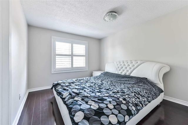 14 Scarfair Ptwy, House detached with 3 bedrooms, 4 bathrooms and 1 parking in Toronto ON | Image 10