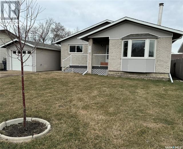 151 Allanbrooke Drive, House detached with 4 bedrooms, 3 bathrooms and null parking in Yorkton SK | Image 1