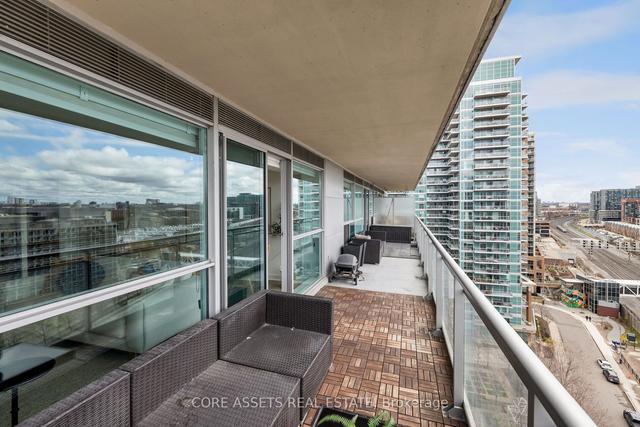 1405 - 80 Western Battery Rd, Condo with 2 bedrooms, 2 bathrooms and 1 parking in Toronto ON | Image 11