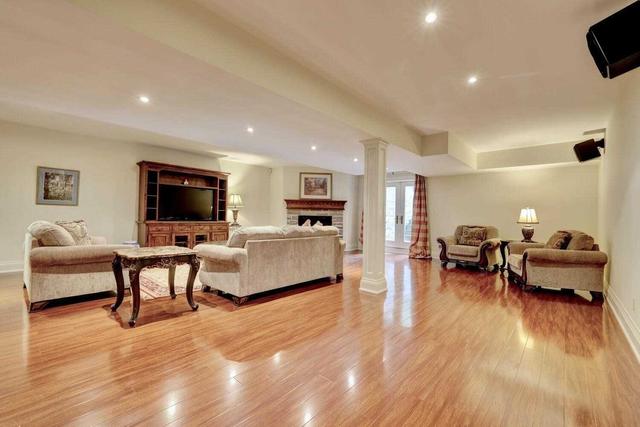 1525 Jalna Ave, House detached with 4 bedrooms, 5 bathrooms and 8 parking in Mississauga ON | Image 21