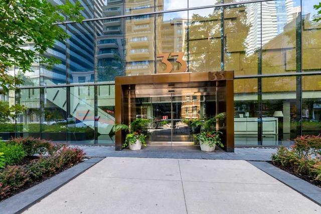 3007 - 33 Charles St E, Condo with 2 bedrooms, 1 bathrooms and 1 parking in Toronto ON | Image 16