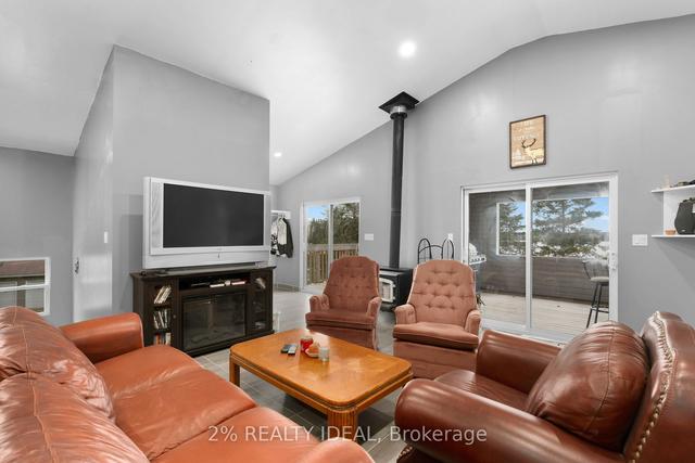 11 Nickles Cove Rd, House detached with 3 bedrooms, 2 bathrooms and 8 parking in Whitestone ON | Image 4