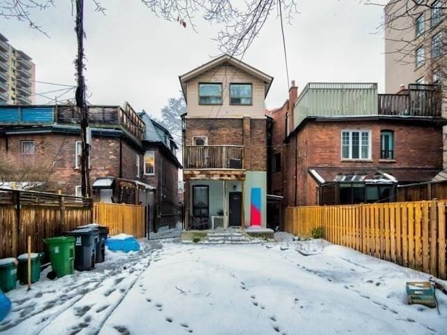 unit 3 - 125 Maitland St, House detached with 3 bedrooms, 1 bathrooms and 0 parking in Toronto ON | Image 3