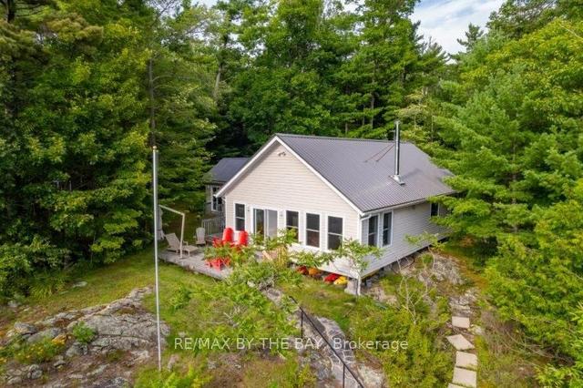 15574 Georgian Bay Shore, House detached with 4 bedrooms, 2 bathrooms and 0 parking in Georgian Bay ON | Image 33
