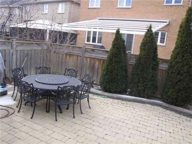 36 Rivington Ave, House detached with 4 bedrooms, 4 bathrooms and 4 parking in Vaughan ON | Image 2