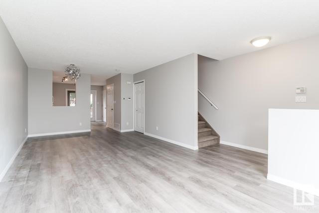 118 - 10105 95 St Nw, House attached with 2 bedrooms, 1 bathrooms and null parking in Edmonton AB | Image 7
