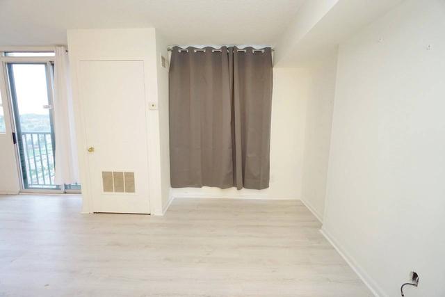 1502 - 75 Ellen St, Condo with 1 bedrooms, 1 bathrooms and 1 parking in Barrie ON | Image 14