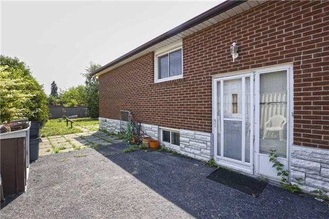 80 Earnscliffe Circ, House semidetached with 3 bedrooms, 1 bathrooms and 6 parking in Brampton ON | Image 20