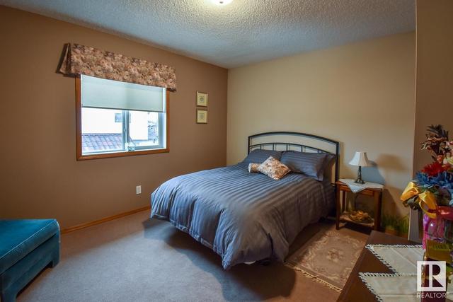 16512 87 St Nw, House detached with 4 bedrooms, 2 bathrooms and null parking in Edmonton AB | Image 26