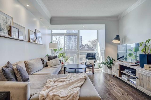 207 - 1 Hurontario St, Condo with 2 bedrooms, 2 bathrooms and 1 parking in Mississauga ON | Image 4