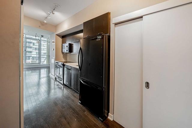 lph16 - 21 Nelson St, Condo with 1 bedrooms, 2 bathrooms and 2 parking in Toronto ON | Image 33
