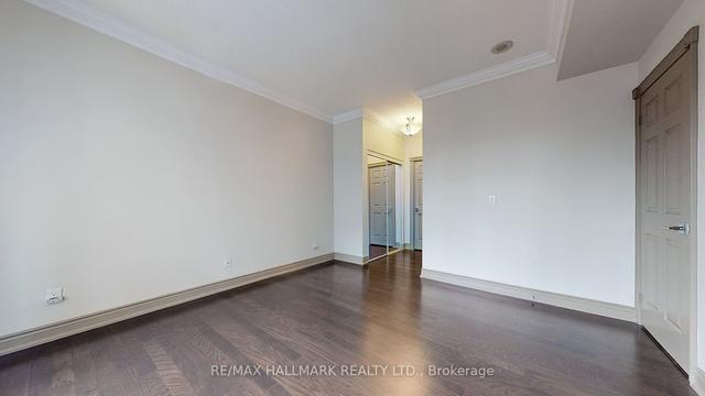 3710 - 8 Park Rd, Condo with 2 bedrooms, 2 bathrooms and 1 parking in Toronto ON | Image 3