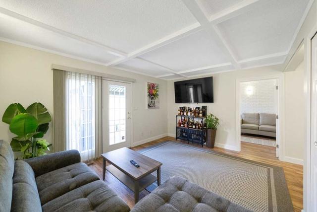 39 Hanover Pl, House detached with 4 bedrooms, 2 bathrooms and 3 parking in Hamilton ON | Image 14