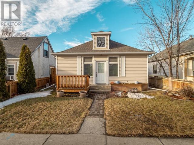 412 12c Street North, House detached with 3 bedrooms, 1 bathrooms and 2 parking in Lethbridge AB | Card Image