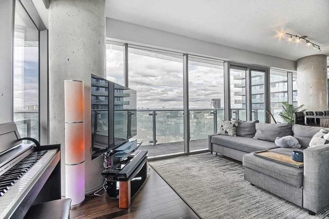 2002 - 70 Distillery Lane, Condo with 2 bedrooms, 2 bathrooms and 1 parking in Toronto ON | Image 8