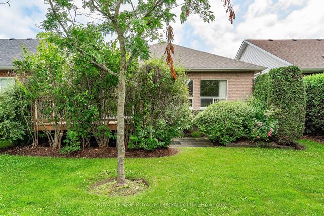 24 Beechlawn Blvd, Home with 2 bedrooms, 3 bathrooms and 3 parking in Guelph ON | Image 31