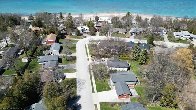 10 Huron Ridge Crescent, House detached with 4 bedrooms, 3 bathrooms and 4 parking in Kincardine ON | Image 30