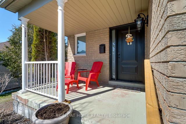 35 Winchurch Dr, House attached with 3 bedrooms, 3 bathrooms and 2 parking in Scugog ON | Image 12