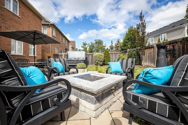 33 Northcastle Cres, House detached with 4 bedrooms, 4 bathrooms and 4 parking in Whitby ON | Image 28