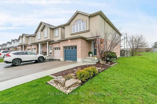 474 Bronco Cres, House attached with 3 bedrooms, 3 bathrooms and 3 parking in Waterloo ON | Image 12
