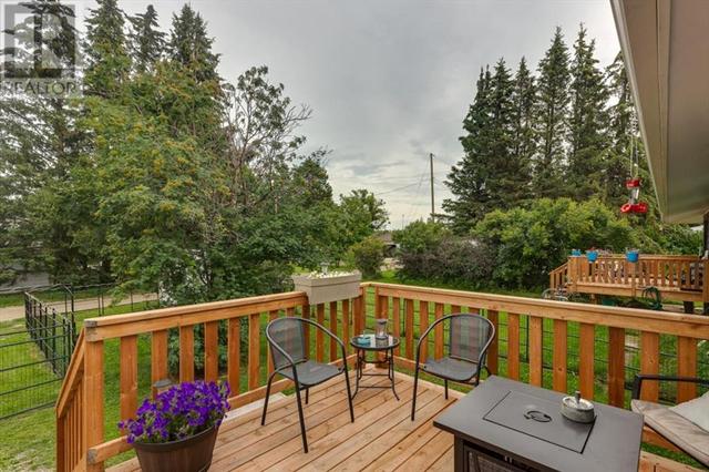 2030 9 Avenue, Home with 10 bedrooms, 3 bathrooms and 4 parking in Red Deer County AB | Image 43