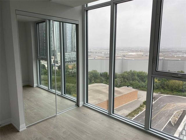 1515 - 7895 Jane St, Condo with 2 bedrooms, 2 bathrooms and 1 parking in Vaughan ON | Image 7