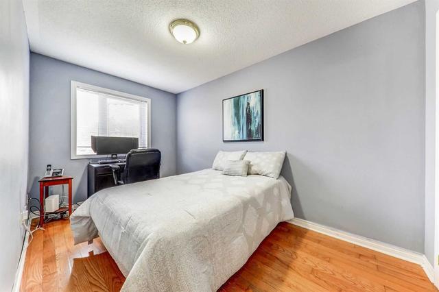 3a Falmouth Ave, House semidetached with 3 bedrooms, 3 bathrooms and 2 parking in Toronto ON | Image 15