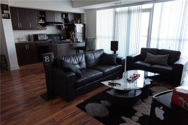504 - 35 Brian Peck Cres, Condo with 2 bedrooms, 2 bathrooms and 2 parking in Toronto ON | Image 5