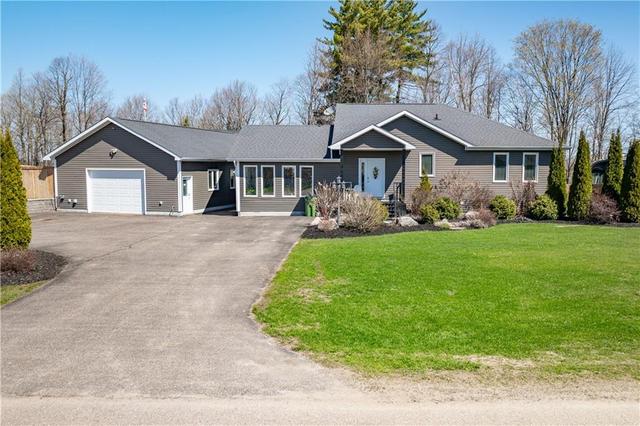 37 Lakeridge Trail, House detached with 3 bedrooms, 4 bathrooms and 8 parking in Whitewater Region ON | Image 1